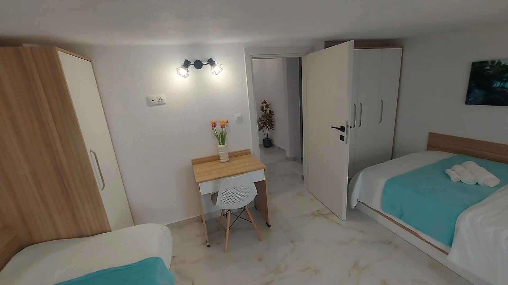 Lora Home, 250M From The Beach Nikiti  Holiday home